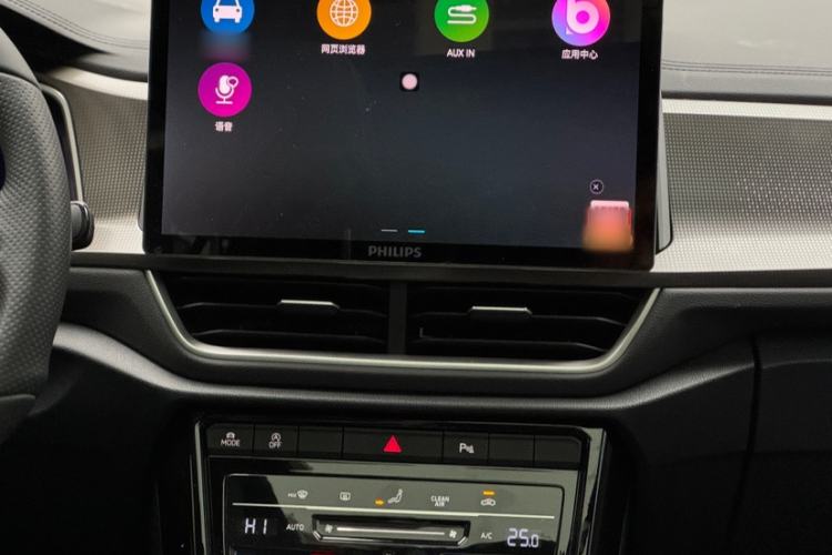 Used Volkswagen T-ROC 2025 300TSI DSG Two-Wheel Drive Chen Guang Edition
