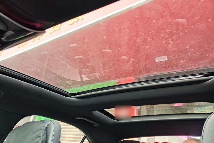 Used Mercedes-Benz C-Class 2024 Facelifted C-Class 260 L Night Edition Sports Version
