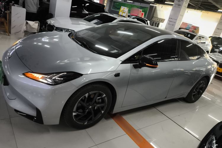 Used  GT 2023 560 Rear-Drive Seven-Wing Edition
