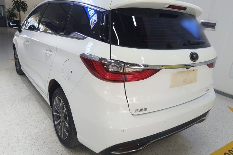 Used BYD Song MAX 2019 1.5T Automatic Smart Connect Ruiyi Sunroof Model 7 Seats China VI Standard