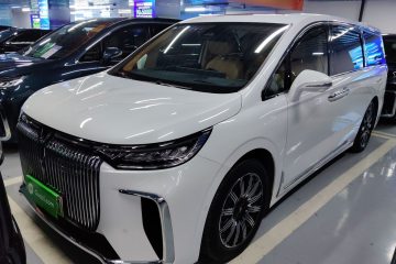 Used VOYAH Dream 2025 EV Four-Wheel Drive Flagship Kunpeng Edition