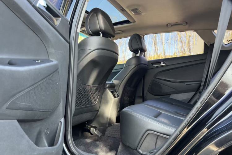 Used Hyundai Tucson 2015 1.6T Dual-Clutch Two-Wheel-Drive Smart Model