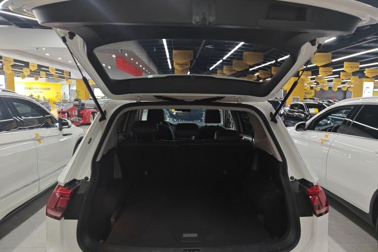 Used Volkswagen Tiguan L 2021 330TSI Automatic Two-Wheel Drive Smart Edition