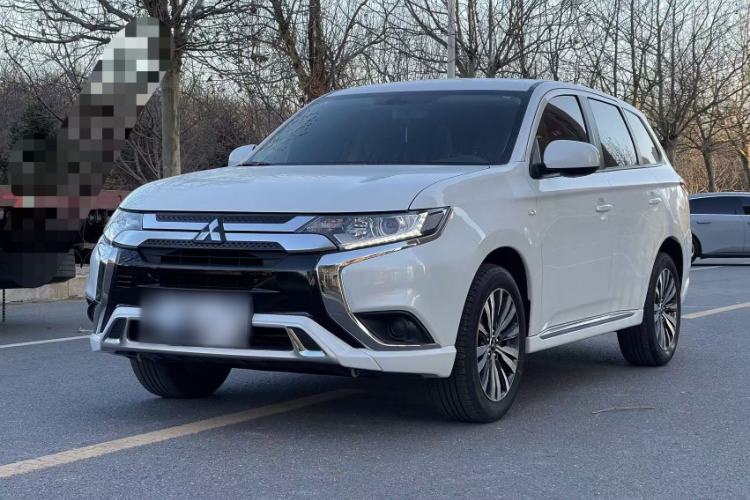 Used Mitsubishi Outlander 2021 Revised Version 2.0L Two-Wheel Drive Comfort Edition 5 Seats
