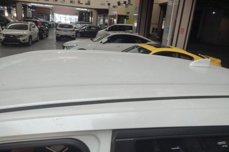 Used Honda Vezel 2023 1.5L CVT Elite Edition
