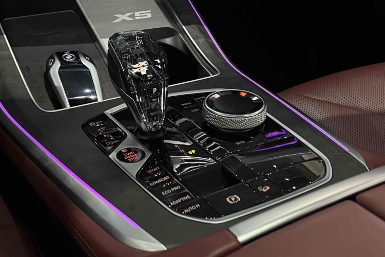 Used BMW X5 2022 xDrive 30Li Luxury M Sport Package
