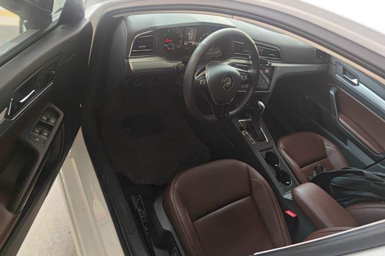 Used Volkswagen Lamando 2021 230TSI DSG Fashion Edition
