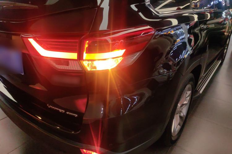 Used Toyota Highlander 2018 2.0T Four-Wheel Drive Supreme Edition 7-Seater China VI
