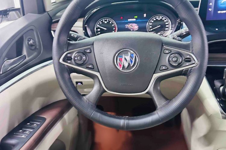 Used Buick GL8 2020 Land Business Class 652T Luxury Model
