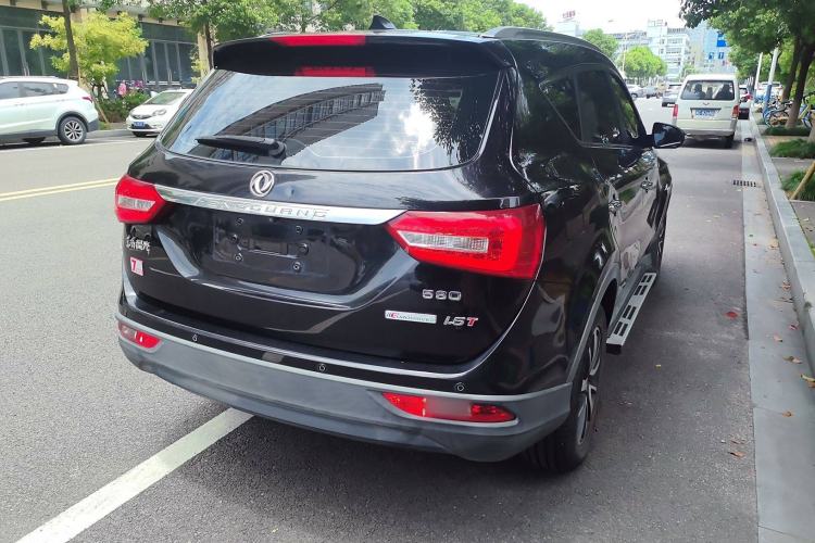 Used Dongfeng Fengon 580 2017 1.5T Manual Luxury Model
