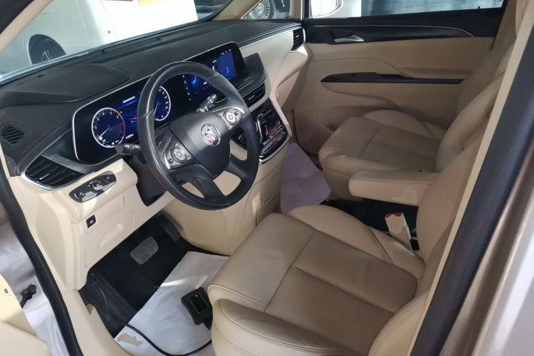 Used Buick GL8 2022 ES Landtrek 653T Luxury Edition
