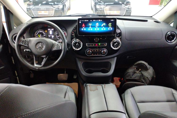 Used Mercedes-Benz Vito 2023 2.0T Business Version 7 Seats
