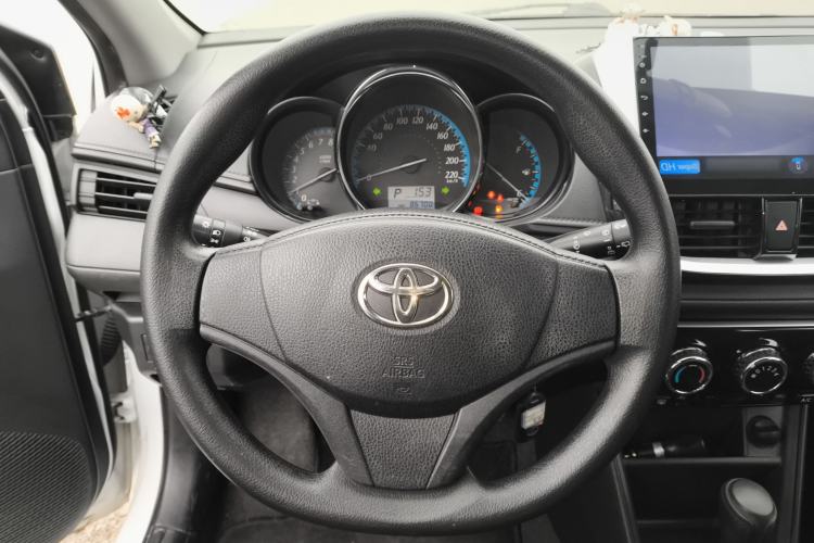 Used Toyota YARiS L 2016 Revised 1.5E CVT Charming Edition