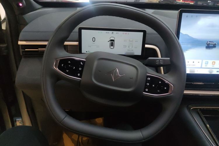 Used  eπ008 2024 636Max All-Electric Version 6 Seats