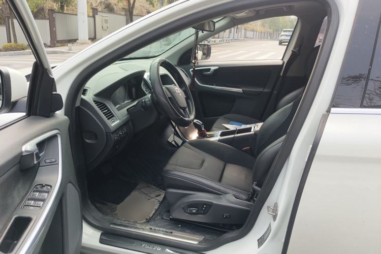 Used Volvo XC60 2015 T5 Smart Edition