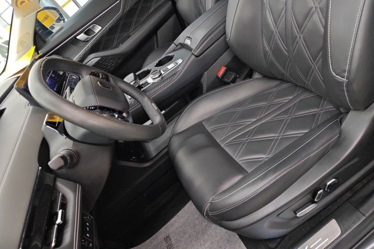 Used Changan UNI-K iDD 2023 Smart Electric iDD 1.5T 135km Smart Leading Model
