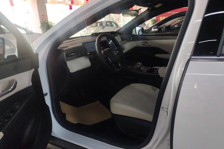 Used BYD Qin PLUS 2025 DM-i Smart Drive 120KM Superior Model