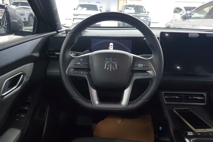 Used BYD Qin L 2025 EV 545KM Beyond Version
