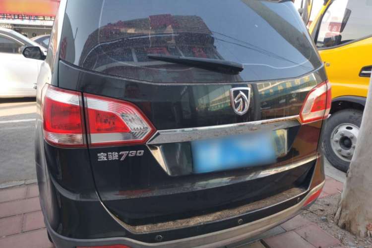 Used Baojun 730 2014 1.5L Manual Luxury Navigation ESP Version 7 Seats
