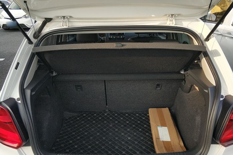 Used Volkswagen Polo 2016 1.6L Automatic Luxury Model