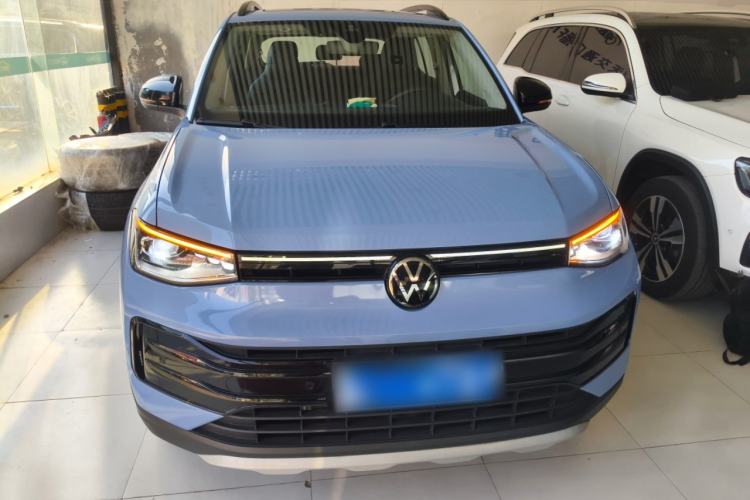 Used Volkswagen Tharu 2025 NewRui 300TSI Prestige Edition
