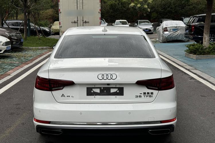 Used Audi A4L 2019 35 TFSI Ambition China VI
