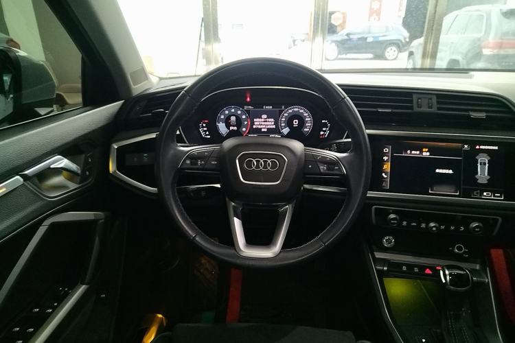 Used Audi Q3 2023 35 TFSI Progressive Dynamic Edition (1.4T)