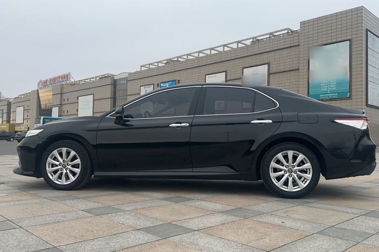Used Toyota Camry 2018 2.0G Luxury Edition