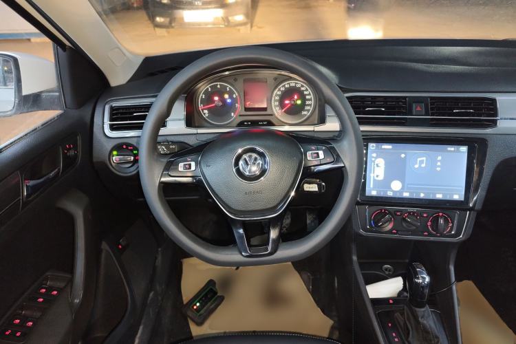 Used Volkswagen Santana 2018 1.5L Automatic Comfort Edition
