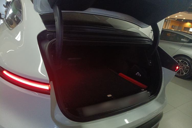 Used Nio ET9 2025 100 kWh
