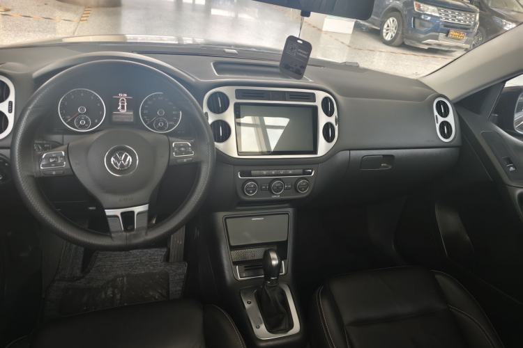 Used Volkswagen Tiguan 2017 300TSI Automatic Two-Wheel Drive Silk Road Comfort Edition
