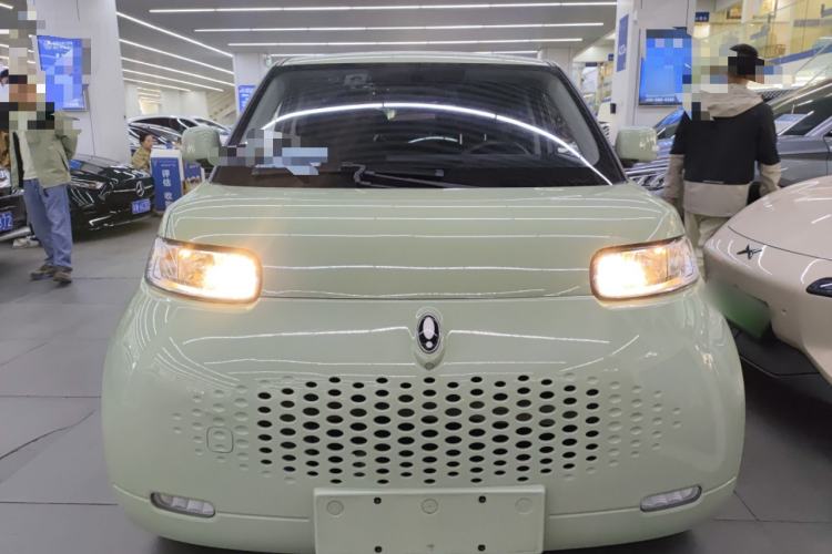 Used ORA White Cat 2022 Upgraded Model 305km Range Luxury Version Lithium-Ion Battery
