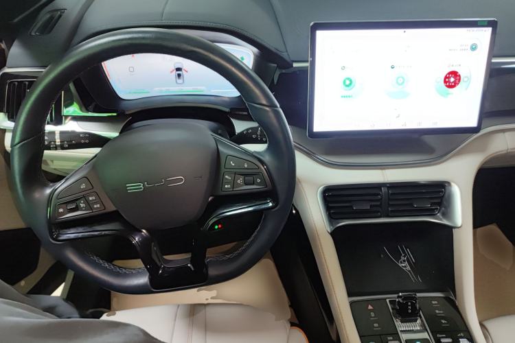 Used BYD Song PLUS New Energy 2024 Honor Edition EV 520km Luxury Model
