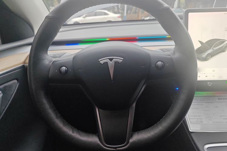 Used Tesla Model Y 2021 Long-Range All-Wheel-Drive Version