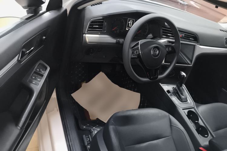 Used Volkswagen Lamando 2019 230TSI DSG Fashion Edition China VI
