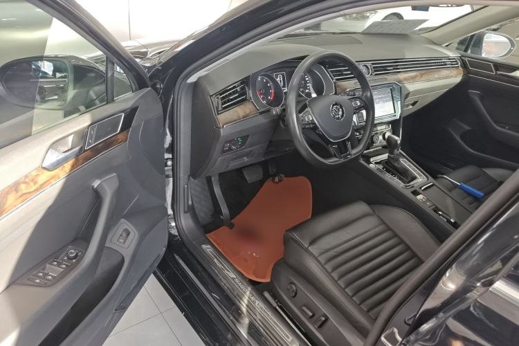 Used Volkswagen Magotan 2019 330TSI DSG Luxury Model China V Standard