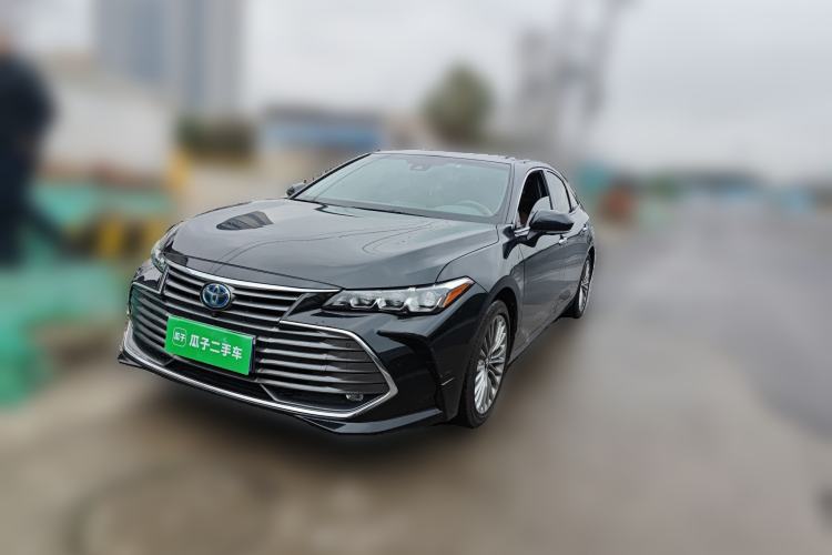 Used Toyota Avalon 2019 Dual-Engine 2.5L XLE Prestige Version China VI Standard