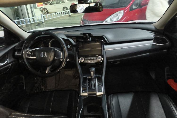 Used Honda Civic 2016 180TURBO CVT Comfort Version
