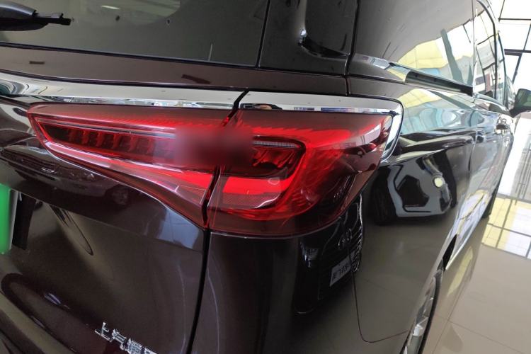 Used Buick GL8 2022 Avenir Aivia 7-Seater Deluxe Edition
