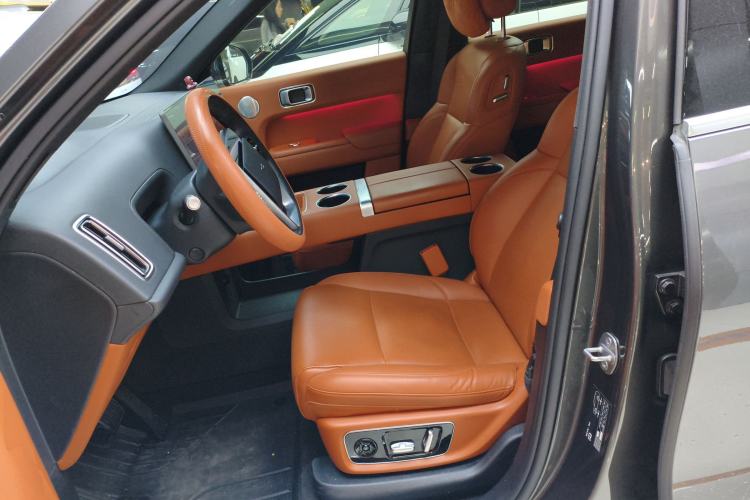 Used Li Auto L8 2023 Air model