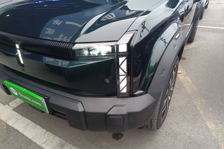 Used  03 2024 472km Four-Wheel Drive Long-Range Intelligent Advanced Version
