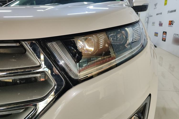 Used Ford Edge 2018 EcoBoost 245 Two-Wheel-Drive Titanium 7-Seater China V Standard
