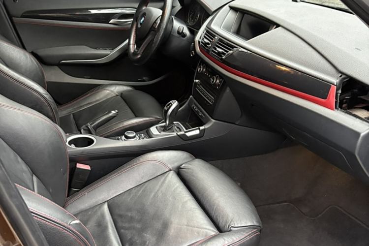 Used BMW X1 2014 sDrive18i Sports Design Package
