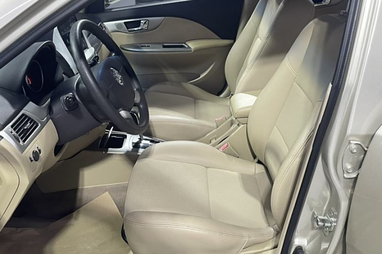 Used Buick Excelle 2013 1.5L Automatic Classic Model
