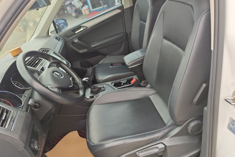 Used Volkswagen Tiguan L 2018 330TSI Automatic Two-Wheel Drive Luxury Edition
