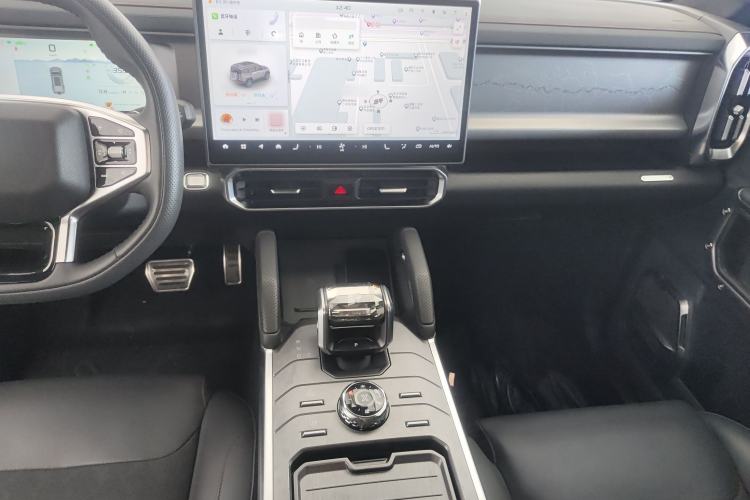 Used JETOUR Traveler 2023 2.0T All-Wheel Drive CrossPRO+
