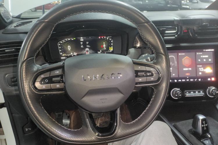 Used Lynk & Co 02 Hatchback 2022 2.0TD Pro