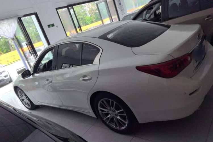 Used Infiniti Q50L 2016 2.0T Enjoyment Edition
