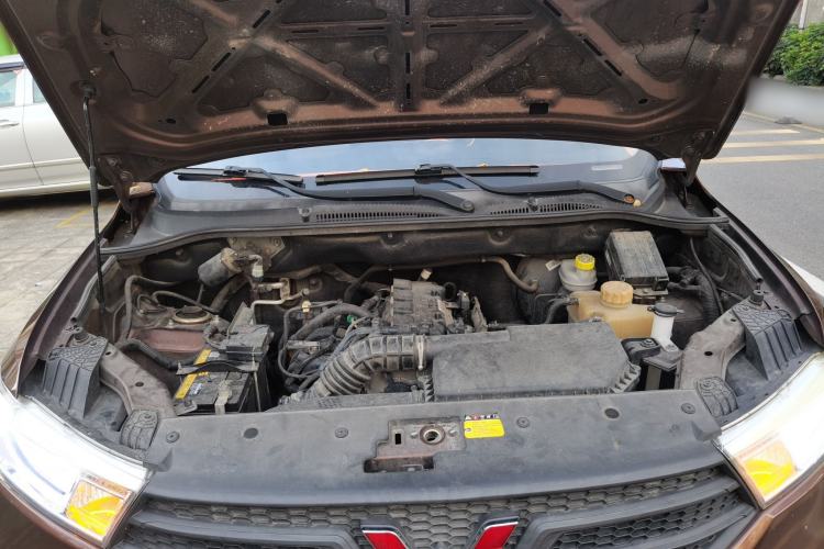 Used Wuling Hongguang 2019 1.5L S Basic Version China VI Standard LAR
