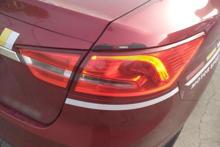 Used Ford Escort 2015 1.5L Automatic Fashion Model
